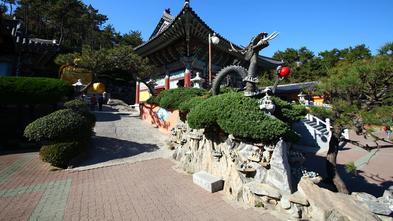 海東龍宮寺(韓国観光公社、トリミング・色調補正)