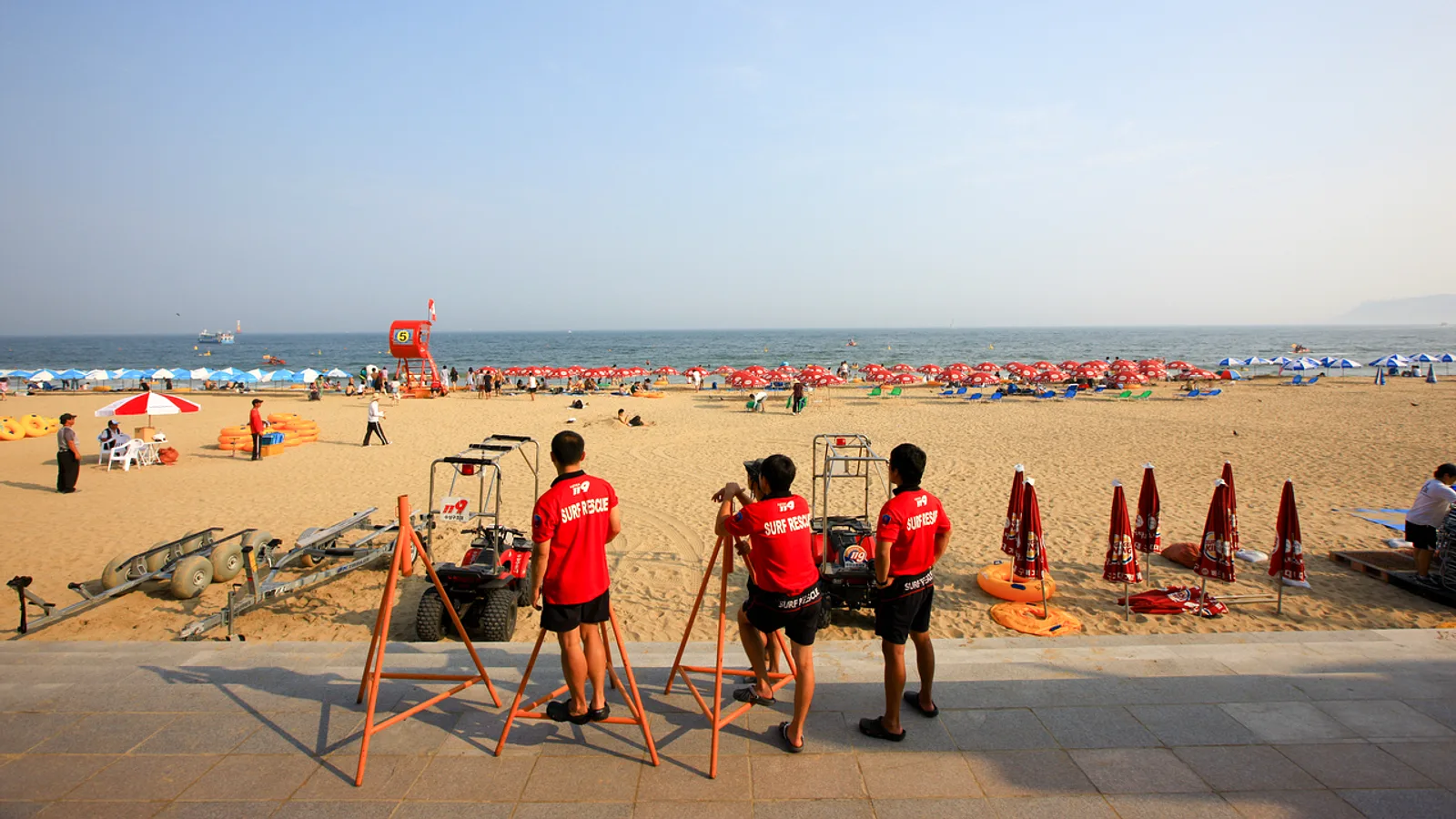 Haeundae Blueline Park (Sky Capsule) (Korea Tourism Organization, cropped and tone-adjusted)